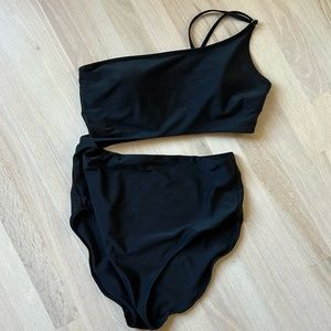 Lot of 5 excellent condition aerie swimsuits